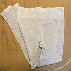Grey Aeropostale leggings